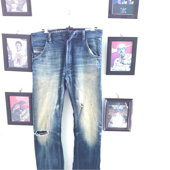 Authentic Diesel ripped denim (32-34) - Picture 3 of 10